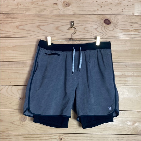Vuori Other - Vuori mens Stockton shorts size XL